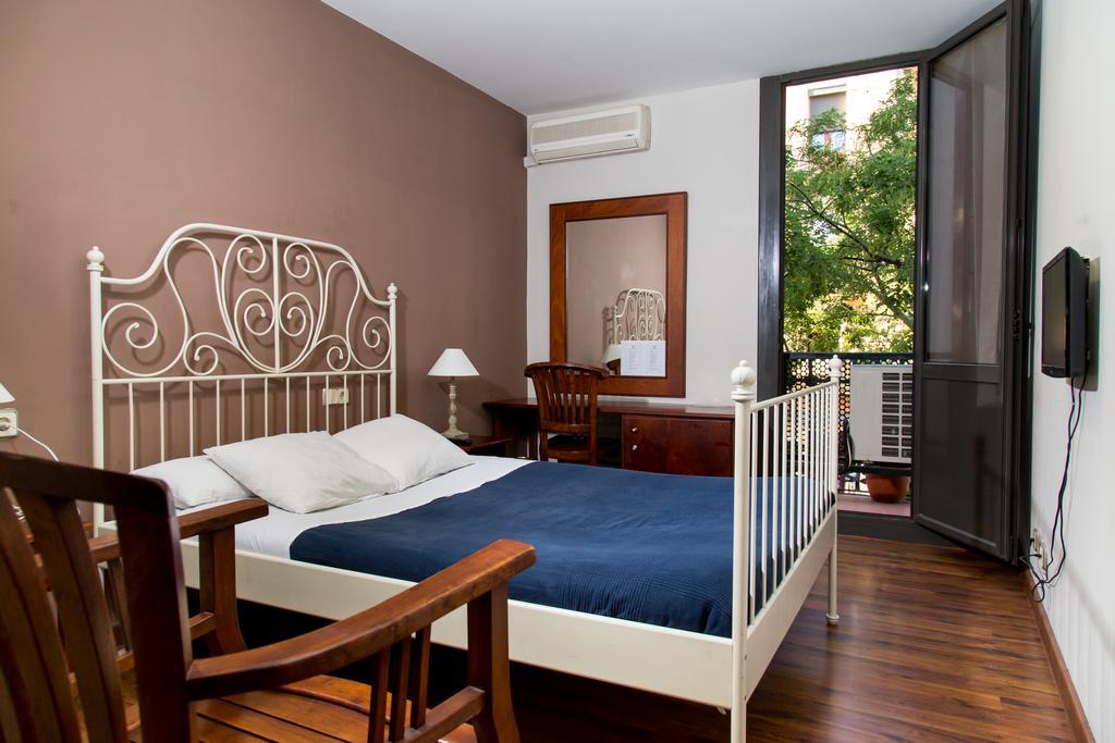 Hostal Lk Barcelona Buitenkant foto