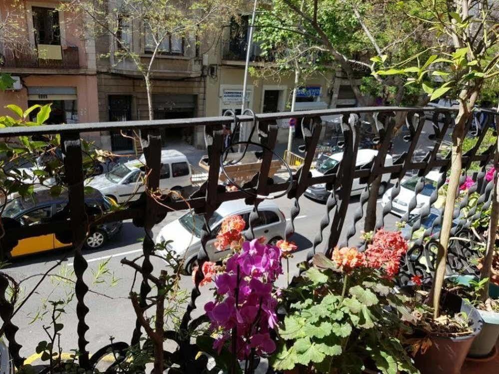 Hostal Lk Barcelona Buitenkant foto